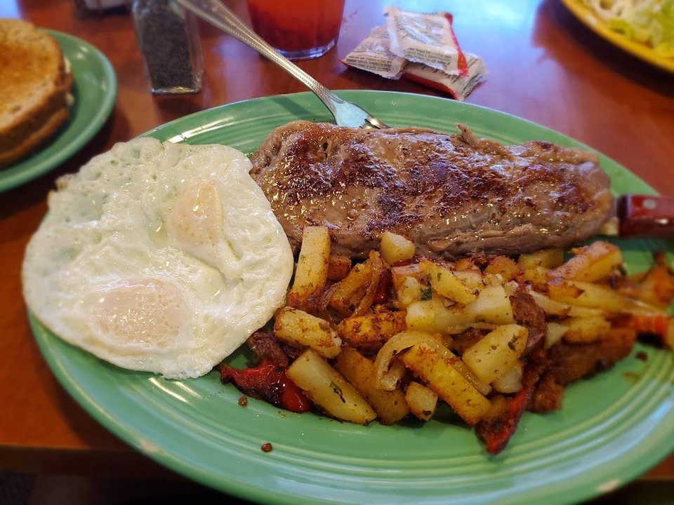 Steak at Chicken & Cheese Omelette